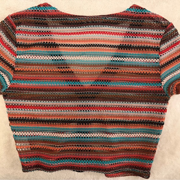 Striped Multicolor V-Neck Crochet Crop Top - Picture 3 of 3